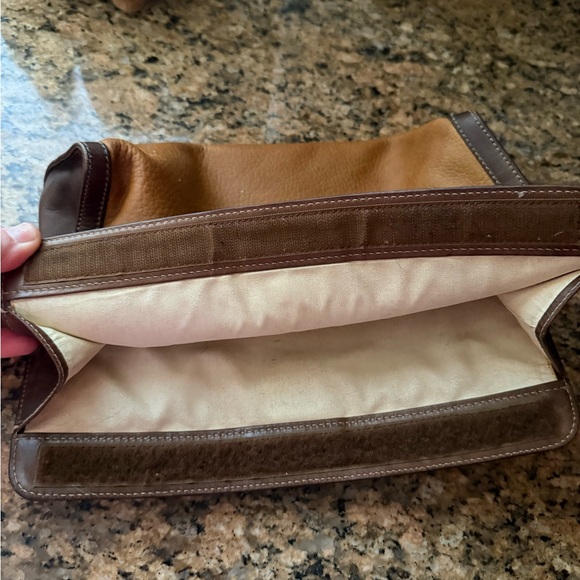 Loewe Vintage Leather T Pouch Clutch Tan And Brown 
Embossed Anagram Logo - Picture 7 of 7